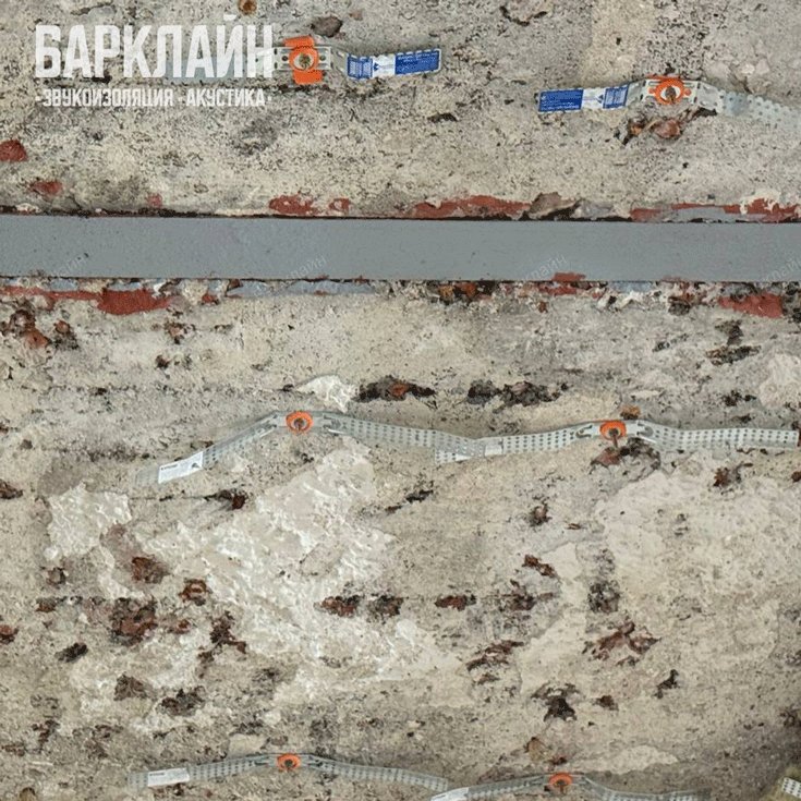 изображение до монтажа каркаса для звукоизоляции Барклайн Стандарт с виброподвесами ВиброСорб Мастер Лонг