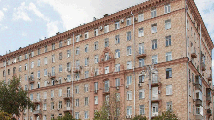 Комплексная звукоизоляция квартиры | Москва, Фрунзенская набережная, д. 38к1.                                                                                Клиент получил квартиру с максимальной звукоизоляцией, подтвержденной тестами и отзывами соседей. В старом доме достигнуто значительное снижение уровня шума, что обеспечивает комфортное проживание. Работы выполнены с учетом современных стандартов и индивидуальных требований заказчика.